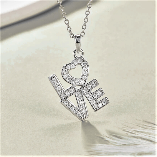 Collana Love in tre modelli con Moissanite D Color Certificata