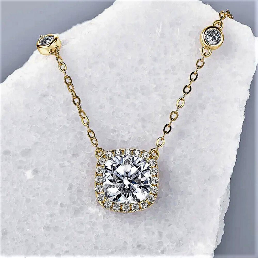 Collana "Costellazione di Luce" – Un Firmamento da Indossare