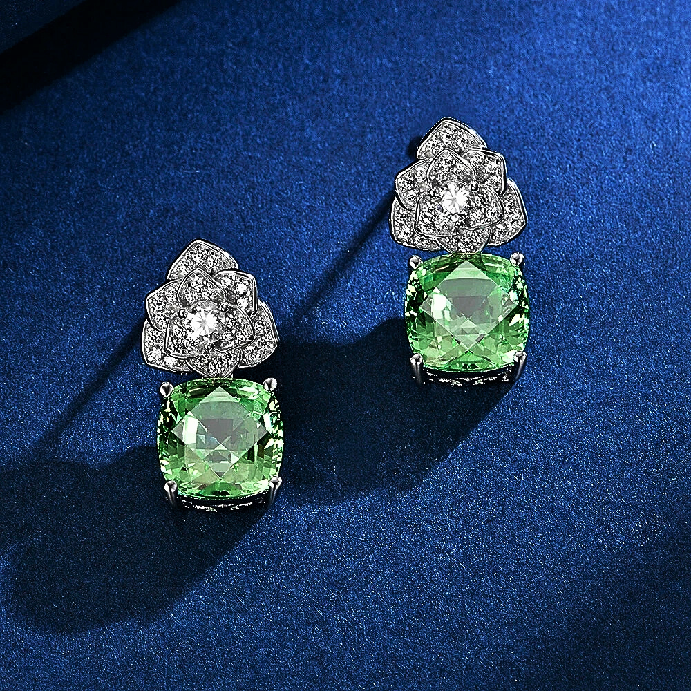 Mini Collezione di Orecchini Floreali con Zaffiri Coltivati e Brillanti Lab Grown