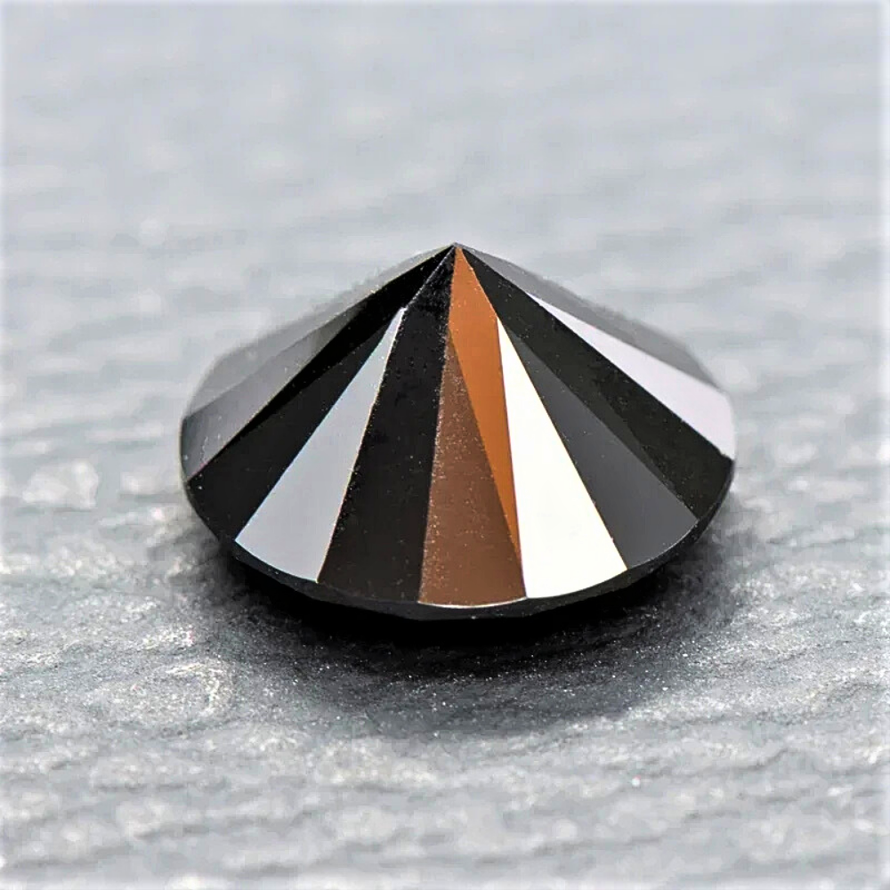 Moissanite Nera Taglio Brillante Certificata
