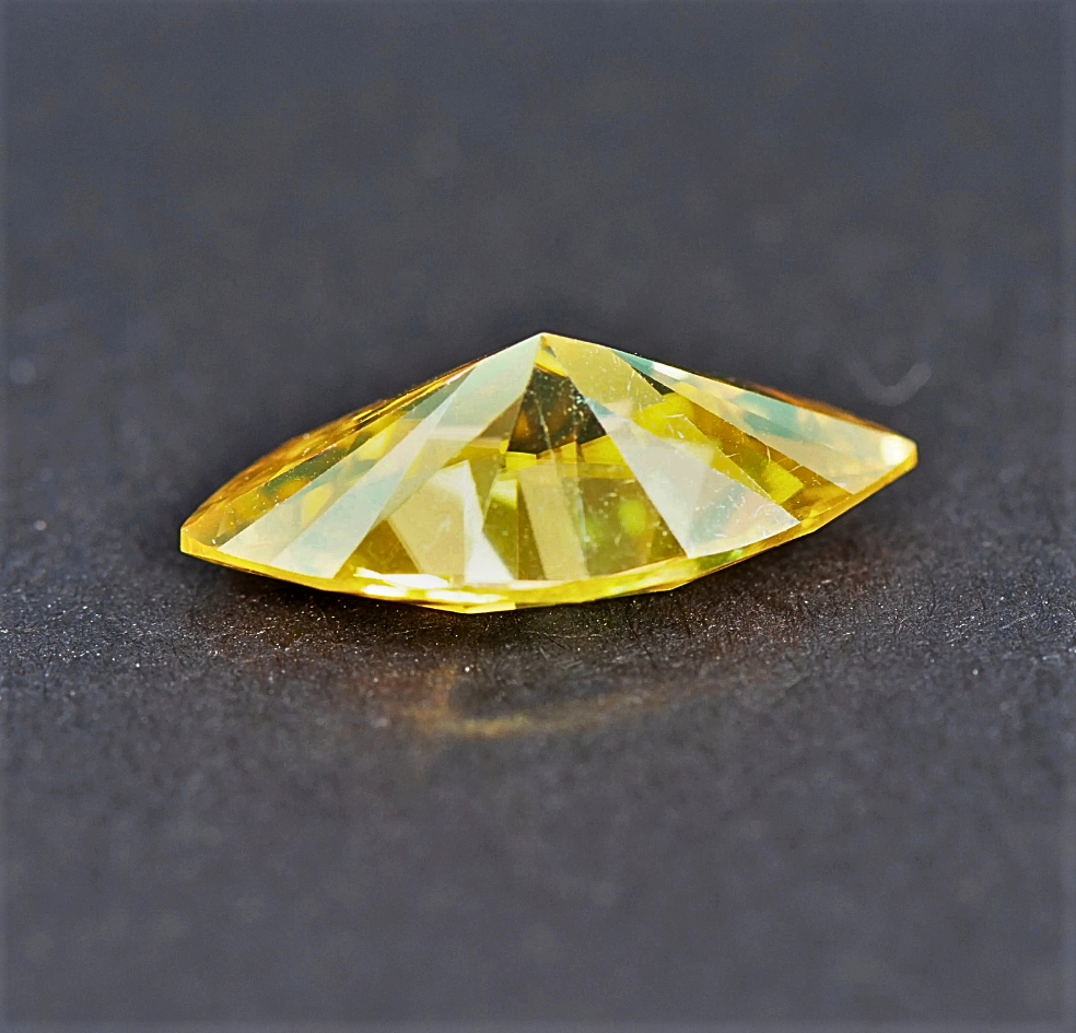 Moissanite Giallo Intenso Taglio Marquise Certificata