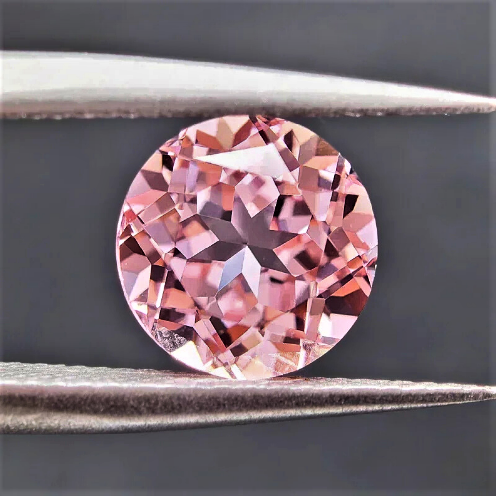 Zaffiro Rosa Lab Grown Taglio Brillante Certificato