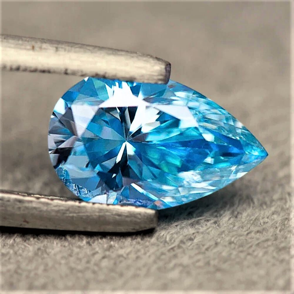 Moissanite Blu Ghiaccio Taglio Goccia Certificata