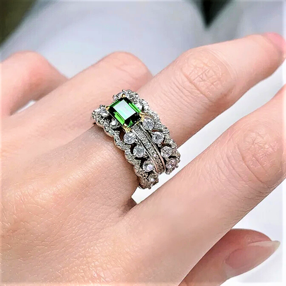 "Green Hope" Band by GlamLuxe