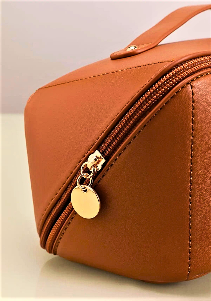 High Capacity Make Up Bag