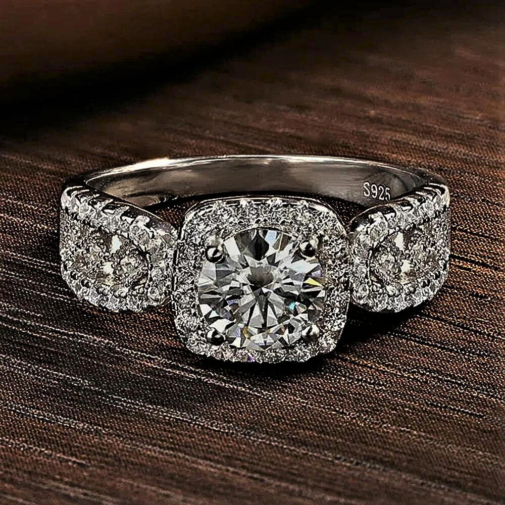 "Cuadrado Iluminado" Elegancia Brillante para Toda Ocasión