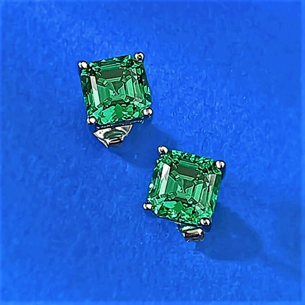Orecchini in Smeraldo Coltivato Lab Grown Taglio Asscher