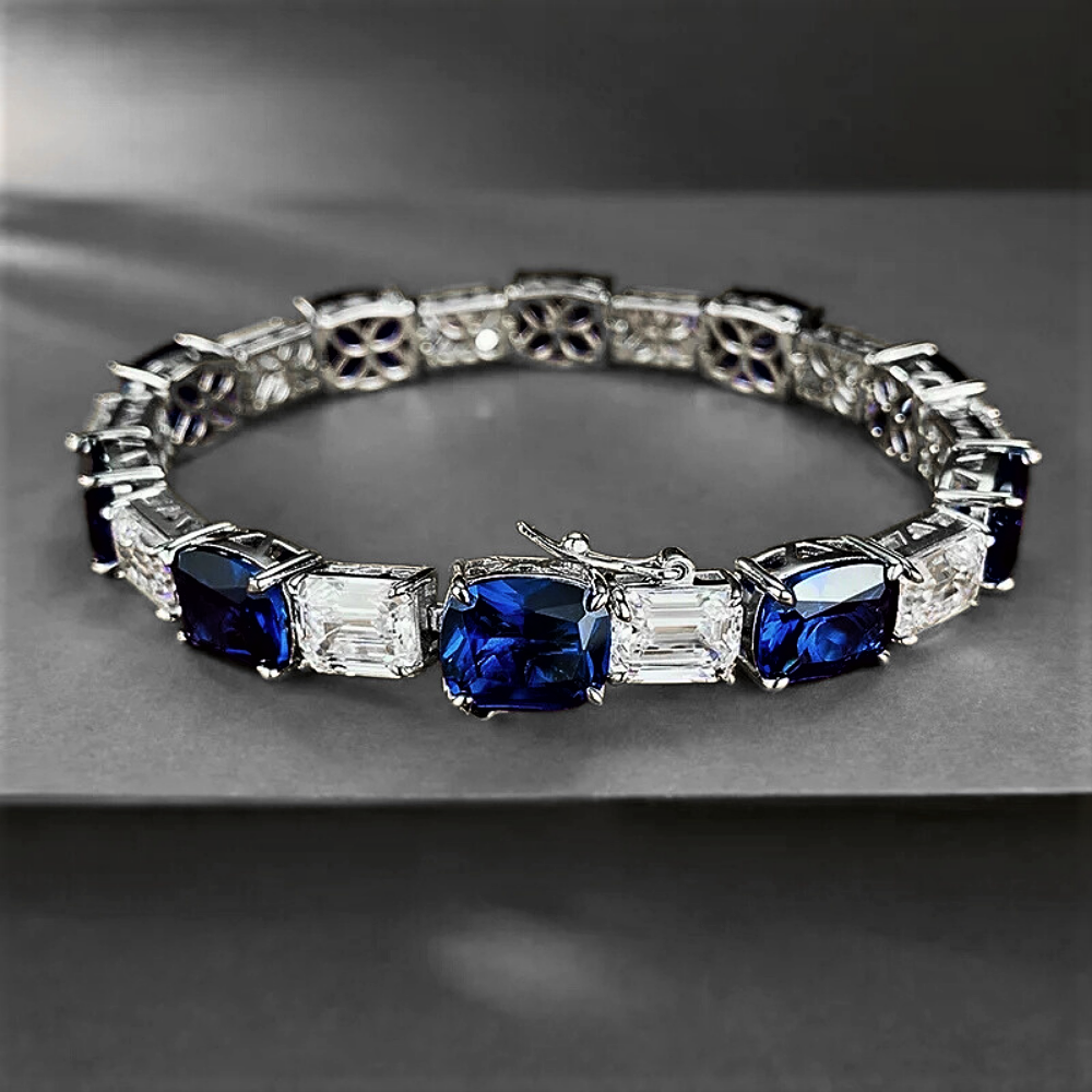 Bracciale con Zaffiri Coltivati Taglio Cuscino e Diamanti Taglio Smeraldo