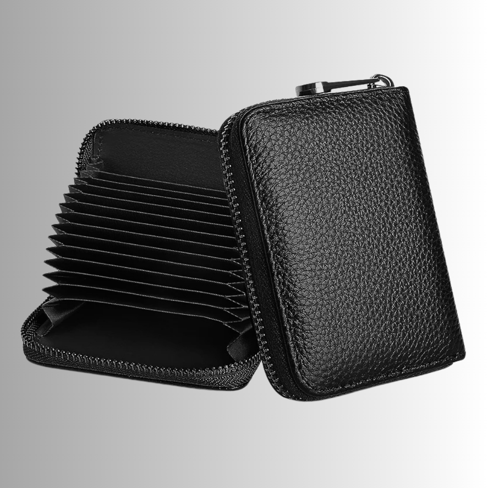 Mini Credit Card Holder in Genuine Cowhide: Elegance and Security
