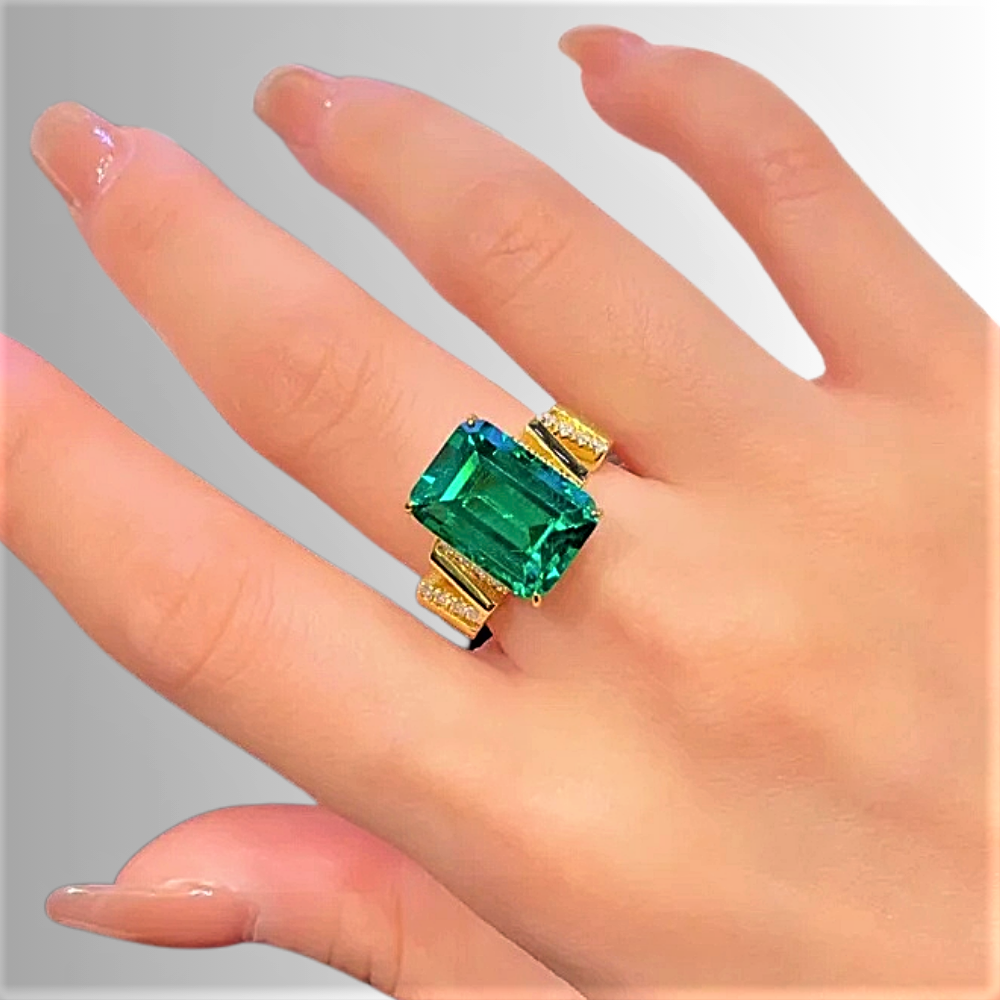 Anello con Smeraldo Coltivato Taglio Smeraldo da 9 ct e Brillanti Lab Grown