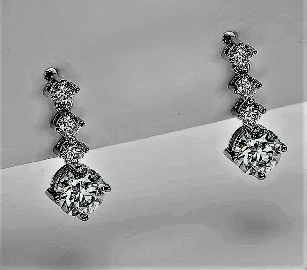 Pendientes "Cascata di Luce" de una elegancia desbordante