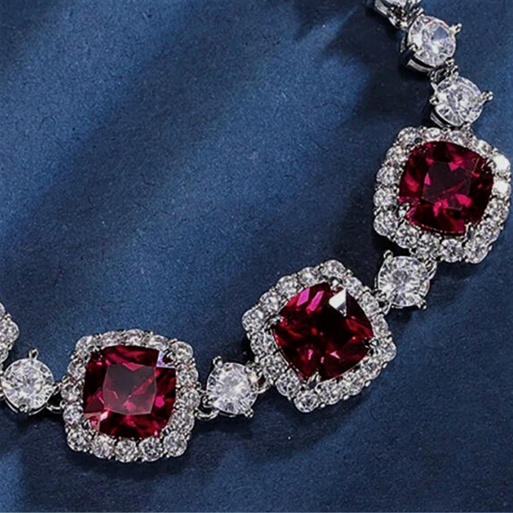 Pulsera “Elegancia atemporal”: un himno al buen gusto