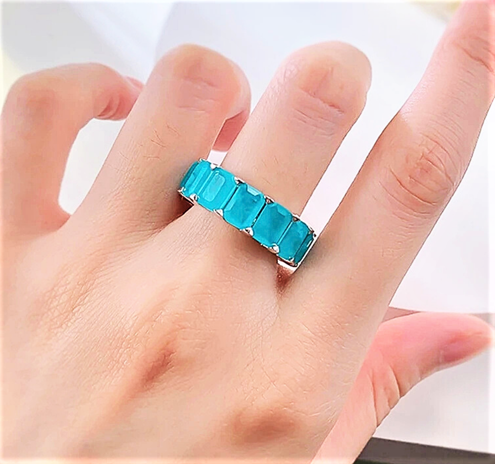 Eternity con Tormalina Paraiba o Smeraldo Colombiano Lab Grown Taglio Smeraldo