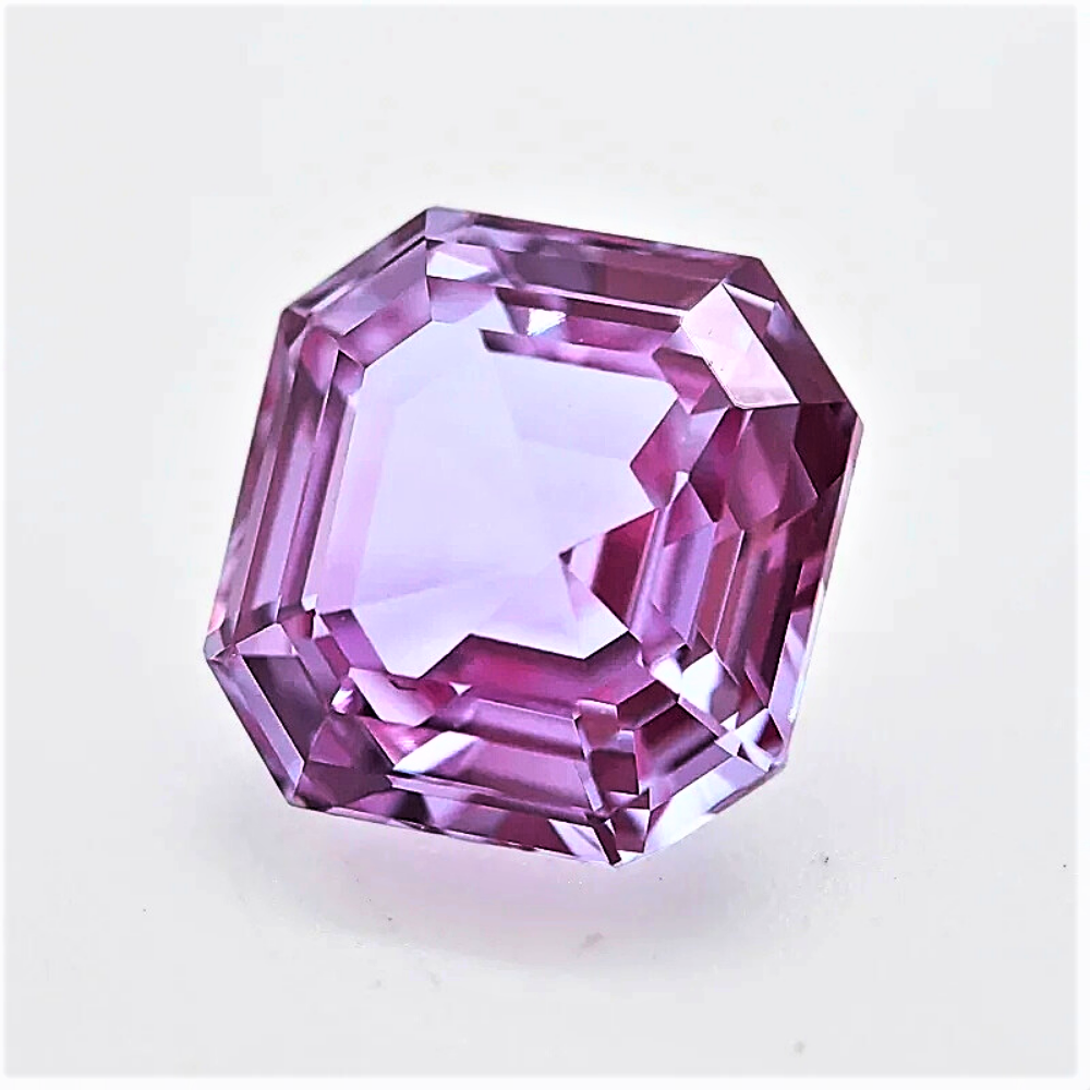 Alessandrite Lab Grown Taglio Asscher Certificata
