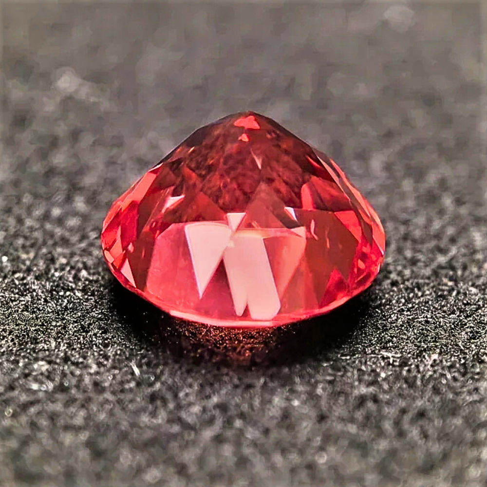 Zaffiro Padparadscha Lab Grown Taglio Brillante con Certificato