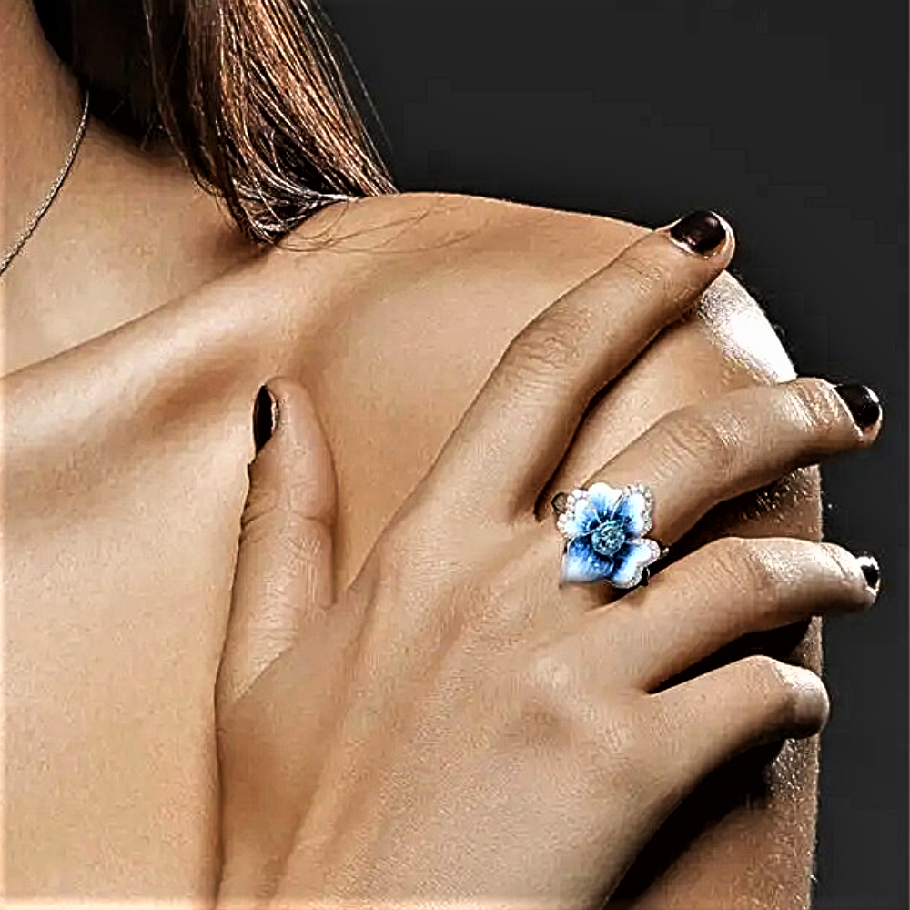 Anello Orchidea Blu con Acquamarina Sintetica e Smalto Dipinto a Mano