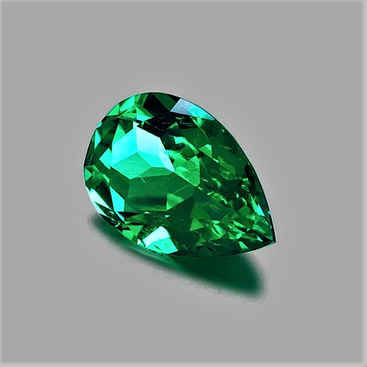 Smeraldo Colombiano Lab Grown Taglio Goccia Certificato