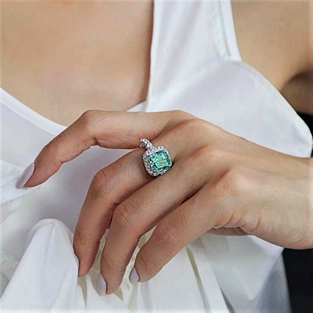 Anello con Tormalina Paraiba Taglio Cuscino Quadrato e Brillanti Lab Grown