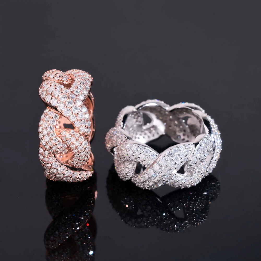 Anello "Infinito" con Moissaniti D color Certificate