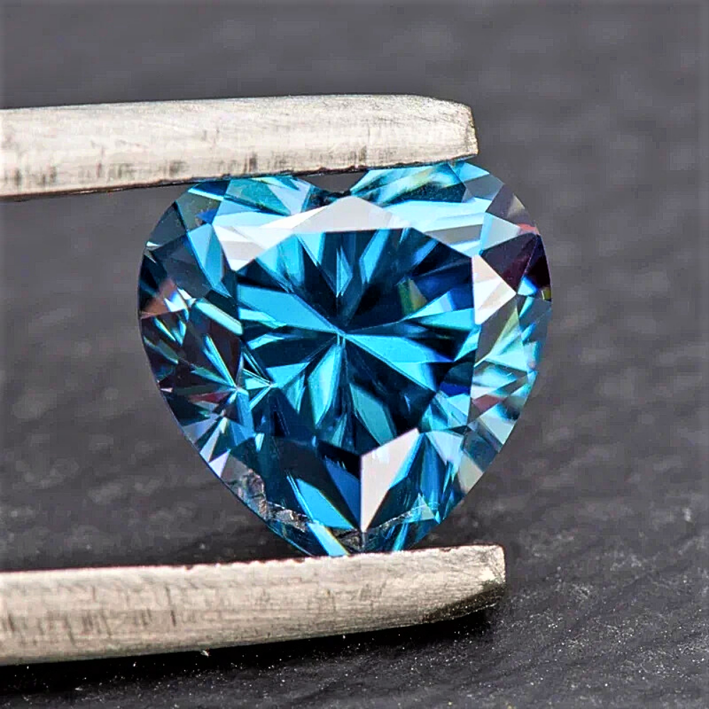 Moissanite Blu Ghiaccio Taglio Cuore Certificata