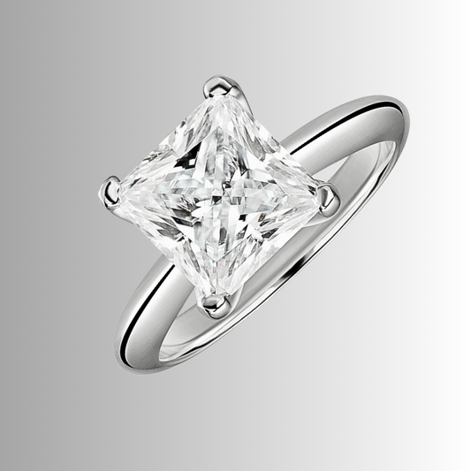 Solitario con Moissanite Taglio Princess