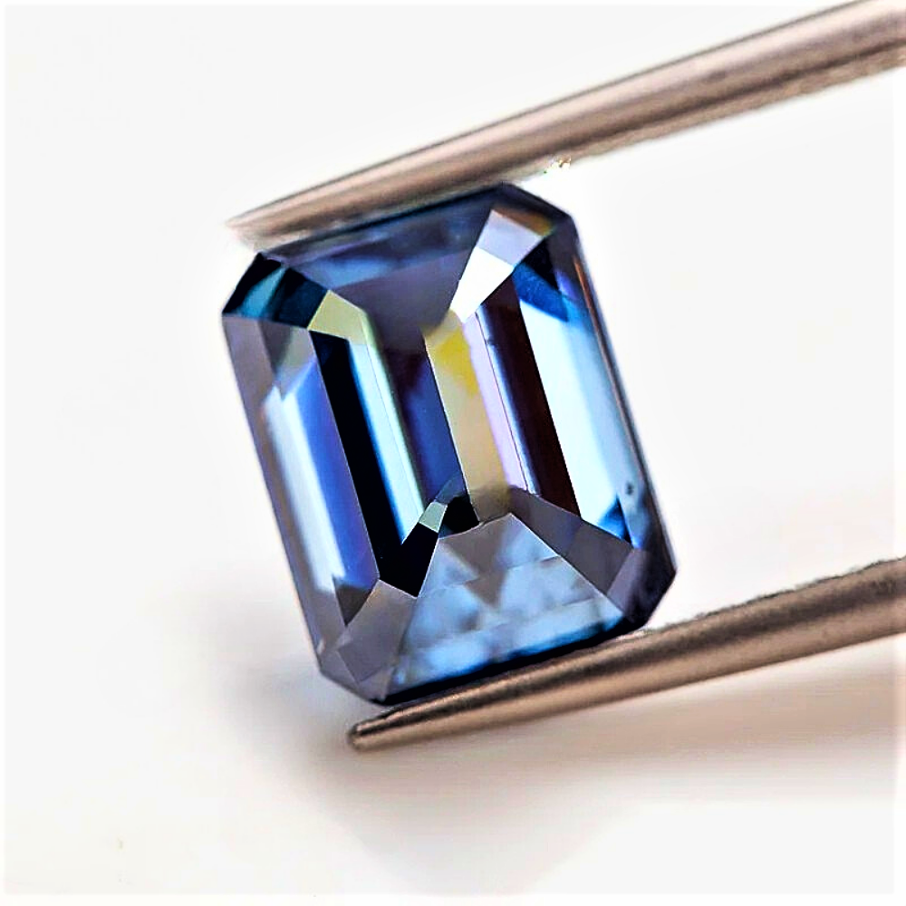 Moissanite Royal Blue Taglio Smeraldo Certificata