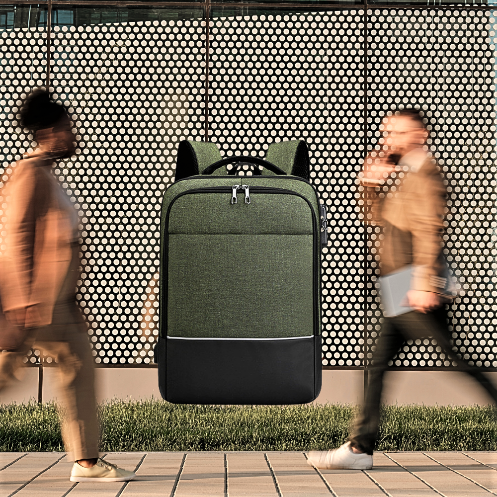 Zaino di Grande Capacità con Porta USB: Funzionalità per le tue giornate Fuori Casa