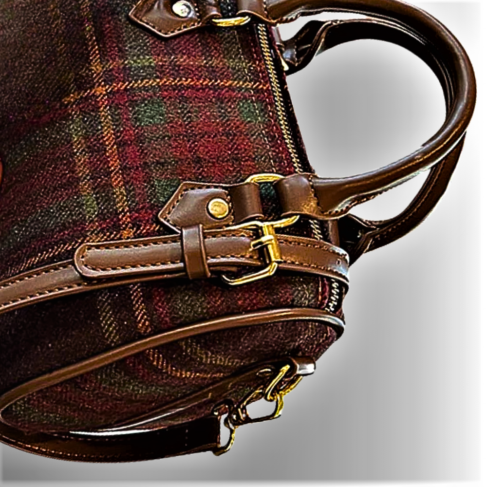 Mini Bolso Estilo Inglés Elegancia y Tendencia en Formato Compacto