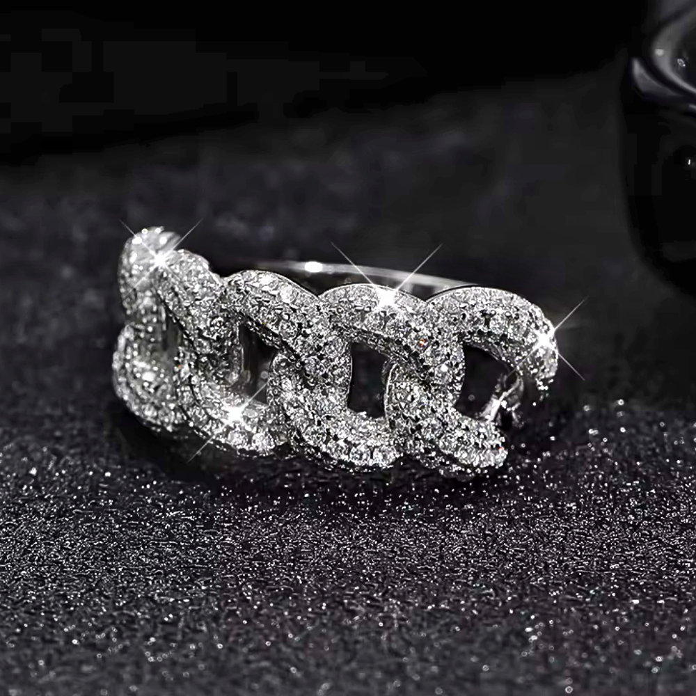 Anello con Maglie Gourmette e Moissaniti: Microdiamanti, Massima Eleganza