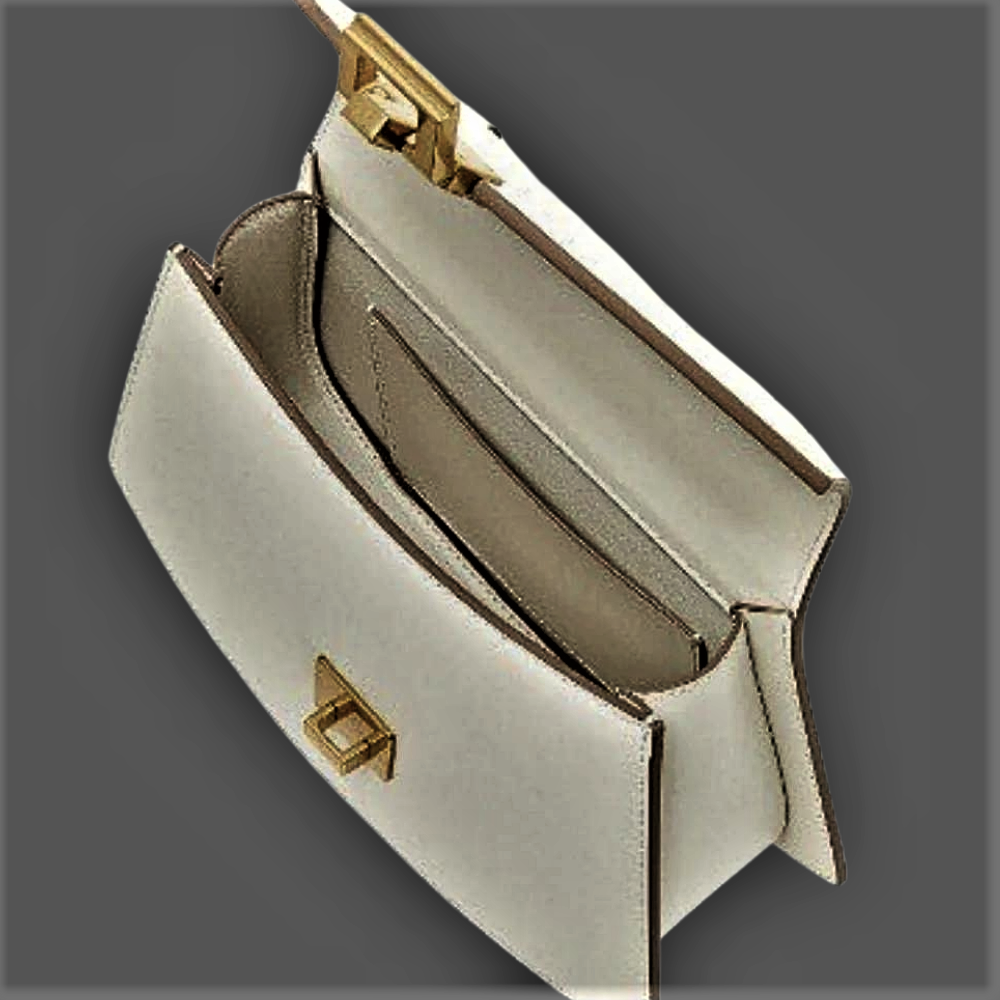 Mini Bolso en Piel Genuina Obra Maestra de Elegancia y Clase