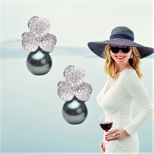 Orecchini a Trifoglio con Perle di Tahiti Naturali da 11-12mm