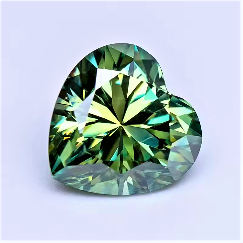 Moissanite Verde Smeraldo Taglio Cuore Certificata