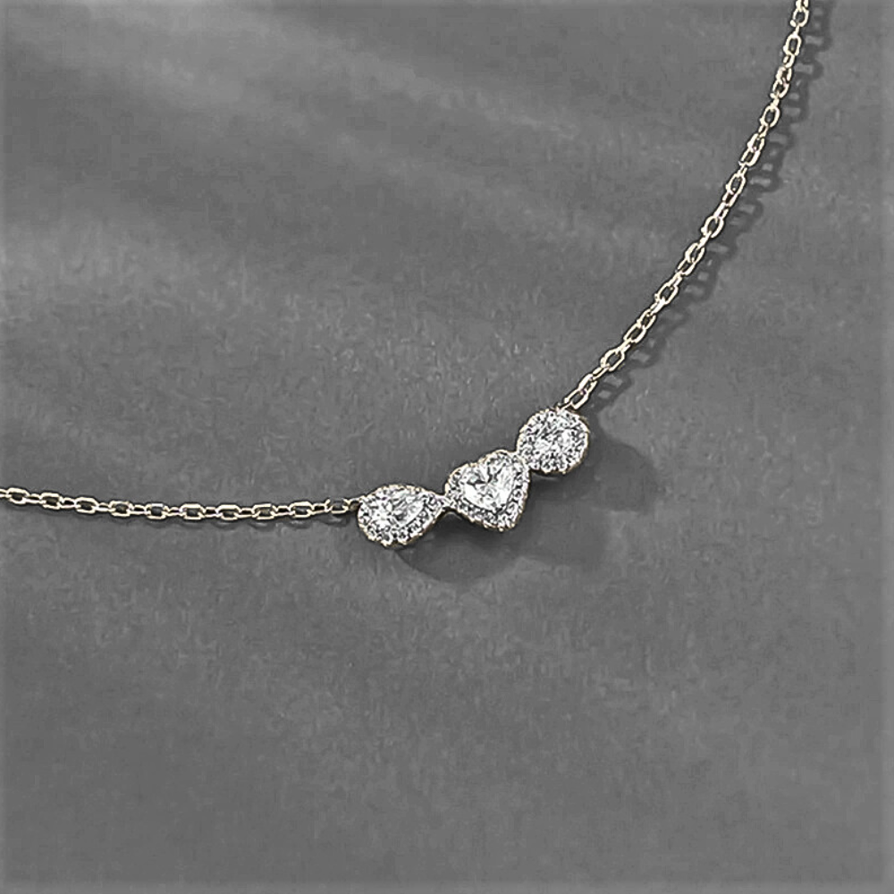 Collana con Diamanti Lab Grown e Brillanti Sintetici ad Alto Contenuto di Carbonio