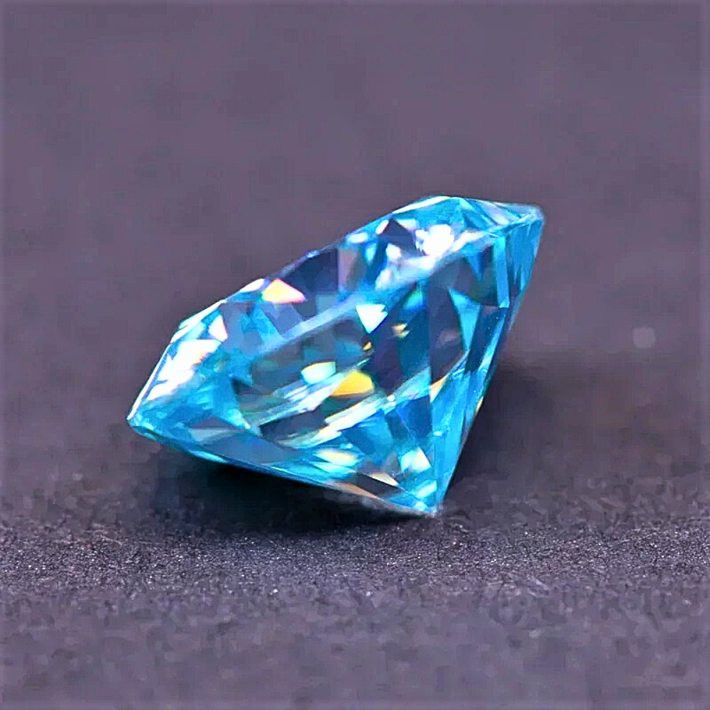 Moissanite Blu Ghiaccio Taglio Cuscino Certificata