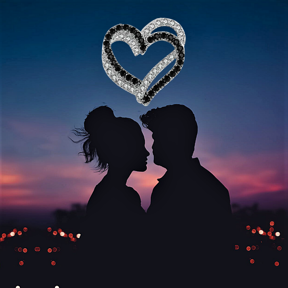 El collar "Corazones entrelazados" celebra el amor verdadero