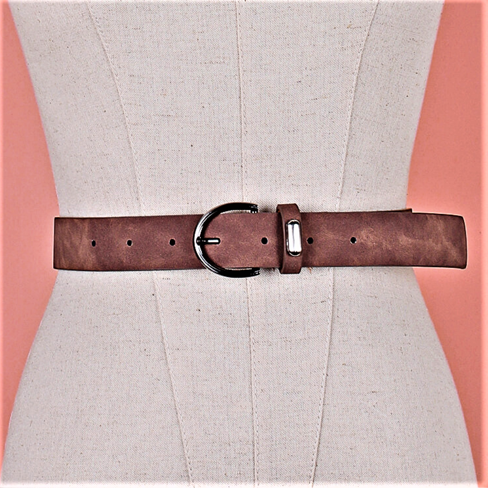 Cinturón de ante Elegancia y versatilidad