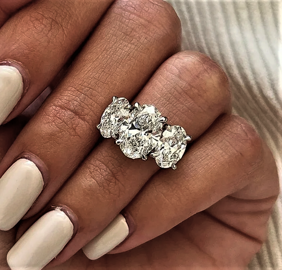 Anello 3 Moissaniti Taglio Ovale per ct 6,00