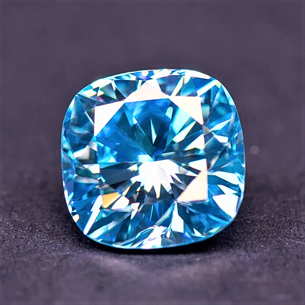 Moissanite Blu Ghiaccio Taglio Cuscino Certificata