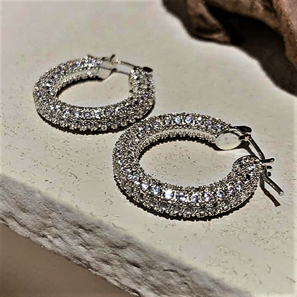 "Raggi Lucenti" - Pendientes de aro de la colección Eleganza