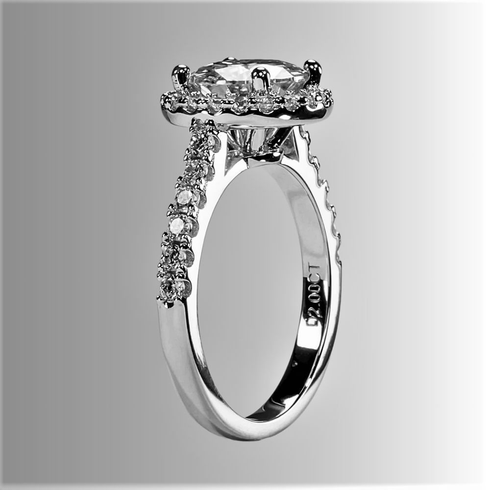 Anello "Corona di Luce" con Moissaniti: Un’Eleganza Senza Tempo