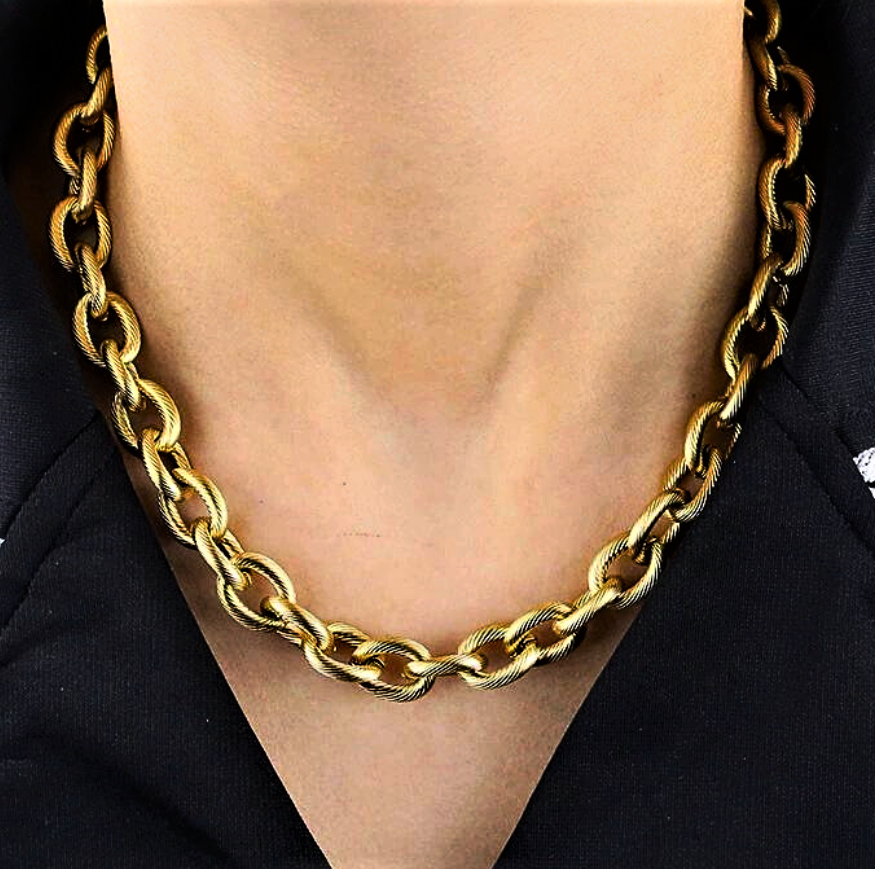 Necklace and Bracelet Set A Timeless Classic
