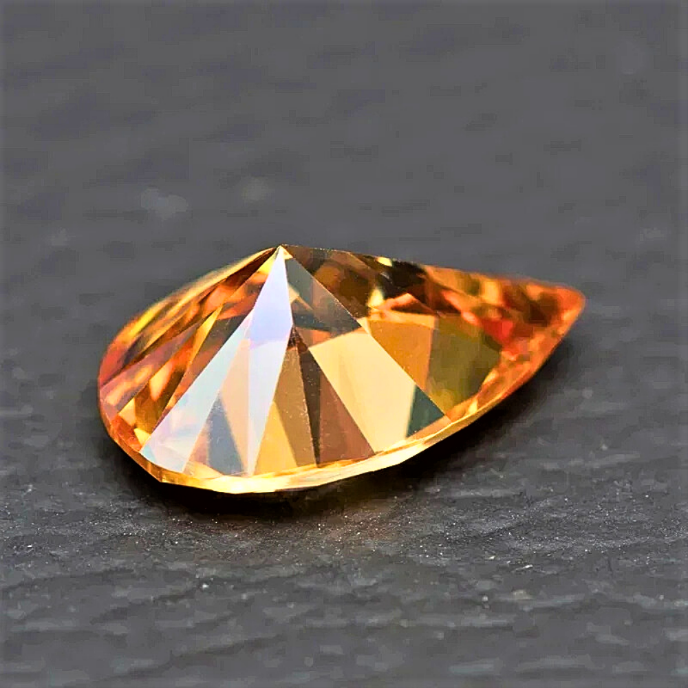 Moissanite Champagne Taglio Goccia Certificata