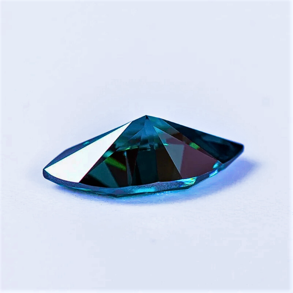 Moissanite Verde Smeraldo Taglio Marquise Certificata