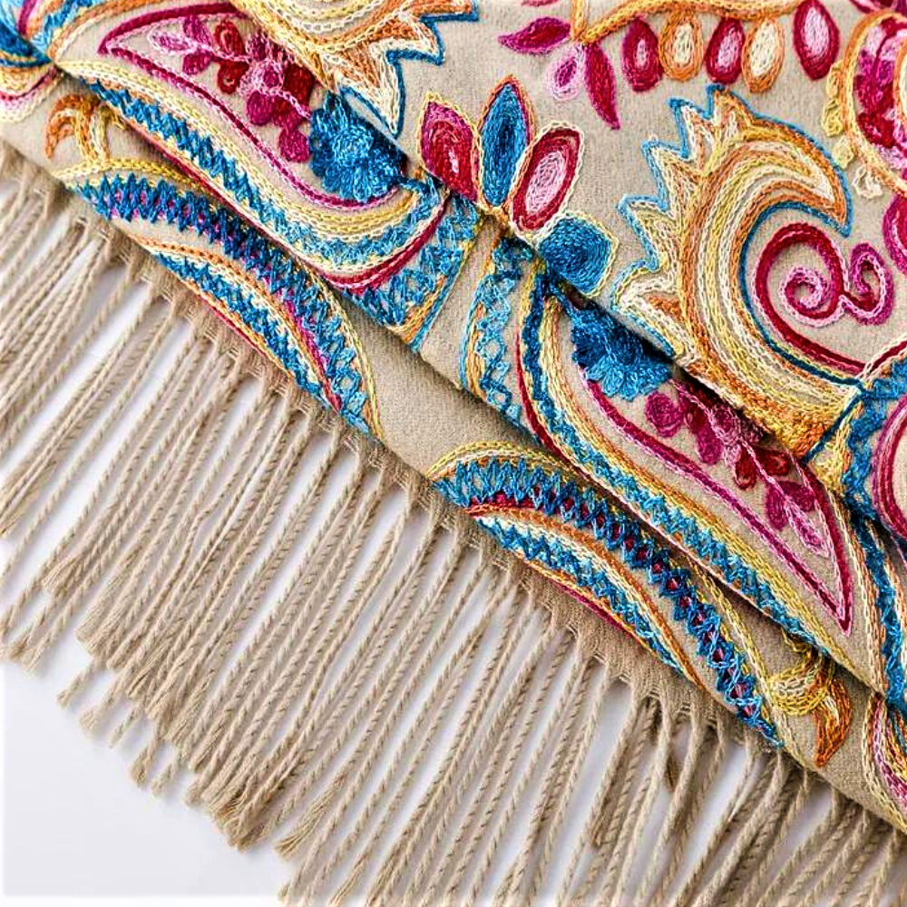 Pashmina Ricamata a Mano Eleganza dalla Tradizione Orientale