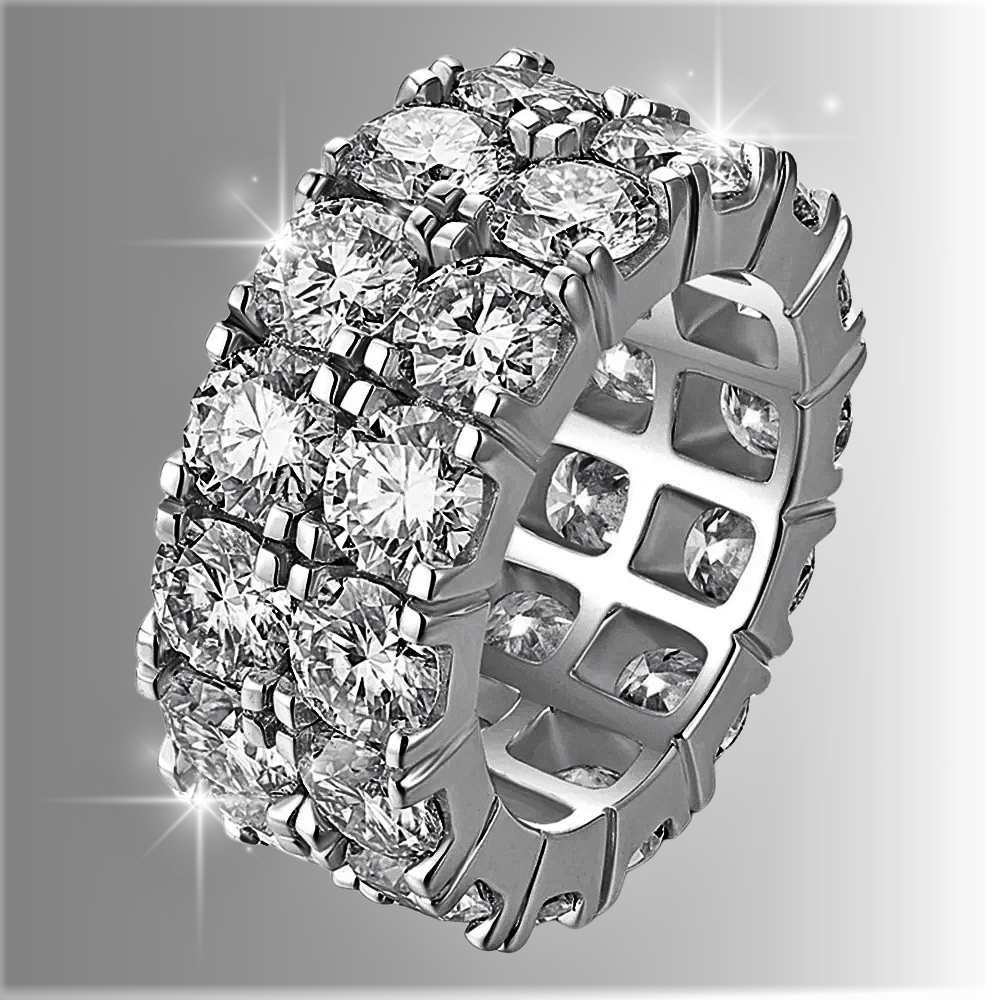 Anello Regale con 28 Moissaniti da 0.50ct: Fascia Preziosa da 14 Carati di Sfarzo Puro