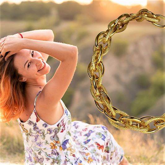 Collana "Patto d’Amore": Connubio di Stile e Significato