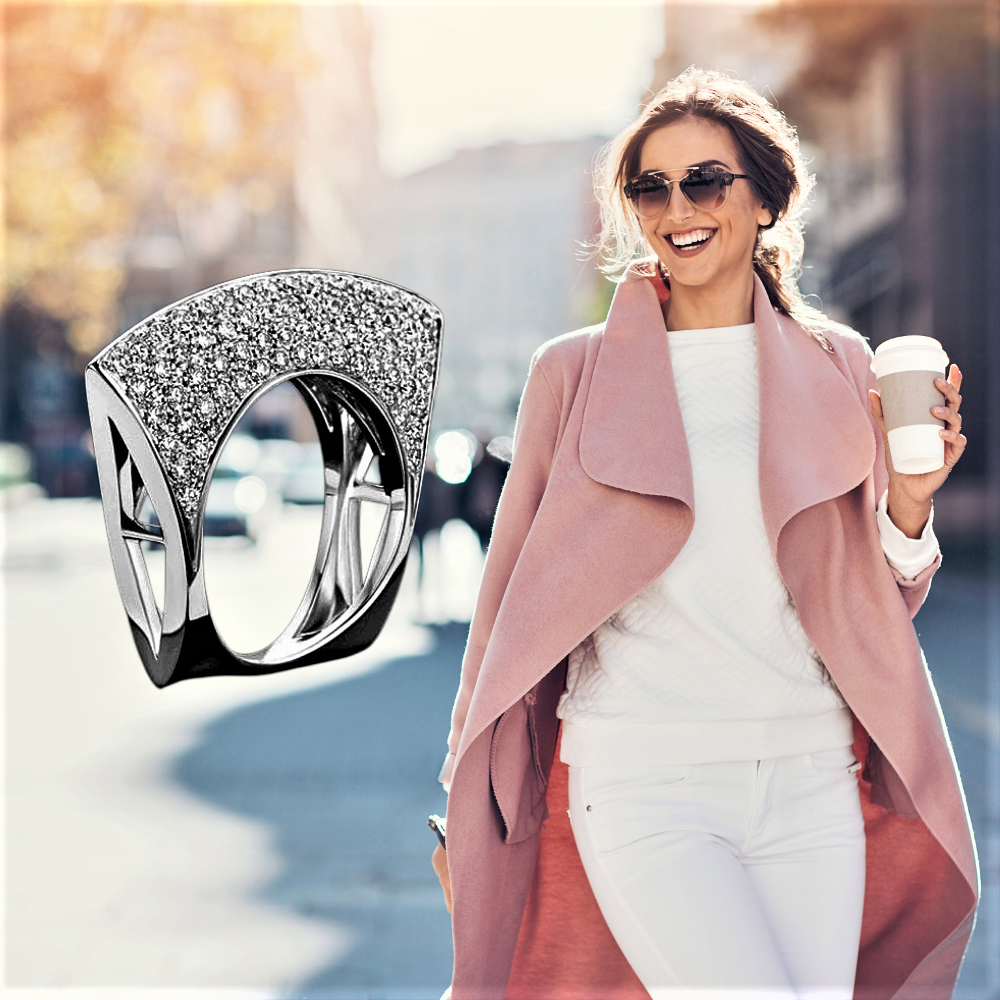 El anillo "Geometrías de luz" realza tu encanto