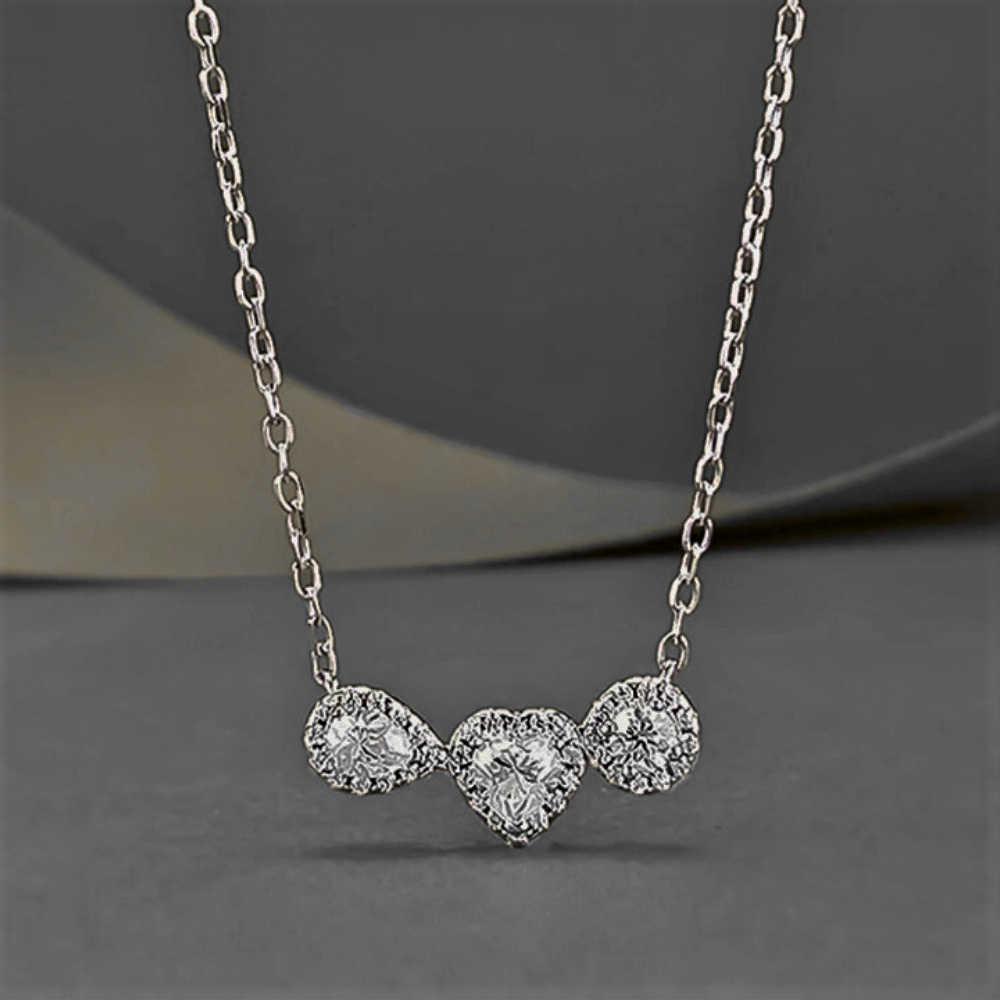 Collana con Diamanti Lab Grown e Brillanti Sintetici ad Alto Contenuto di Carbonio