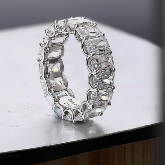 Fede Eternity con Diamanti Lab Grown D Color Taglio Radiant