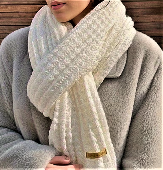 Sciarpa in Misto Cashmere: Eleganza, Morbidezza e Calore